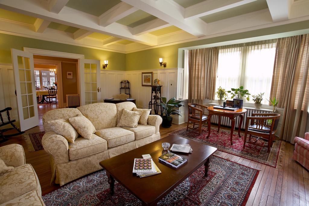 Springbank House Inn Sainte-Catherine Eksteriør bilde